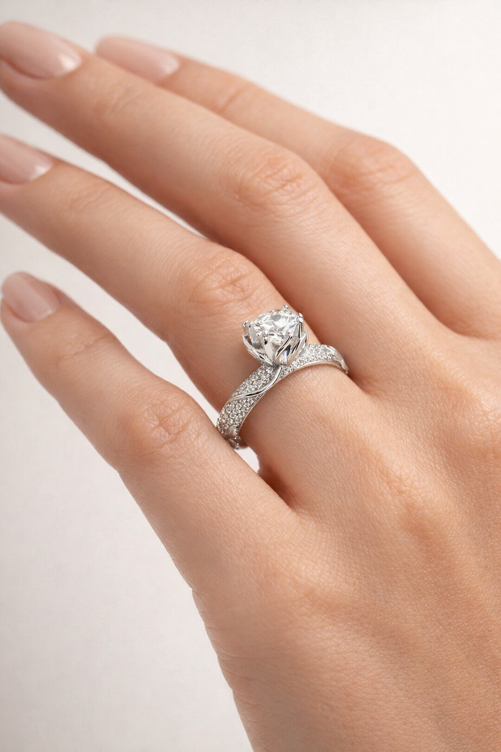 Lumera Apex Ring