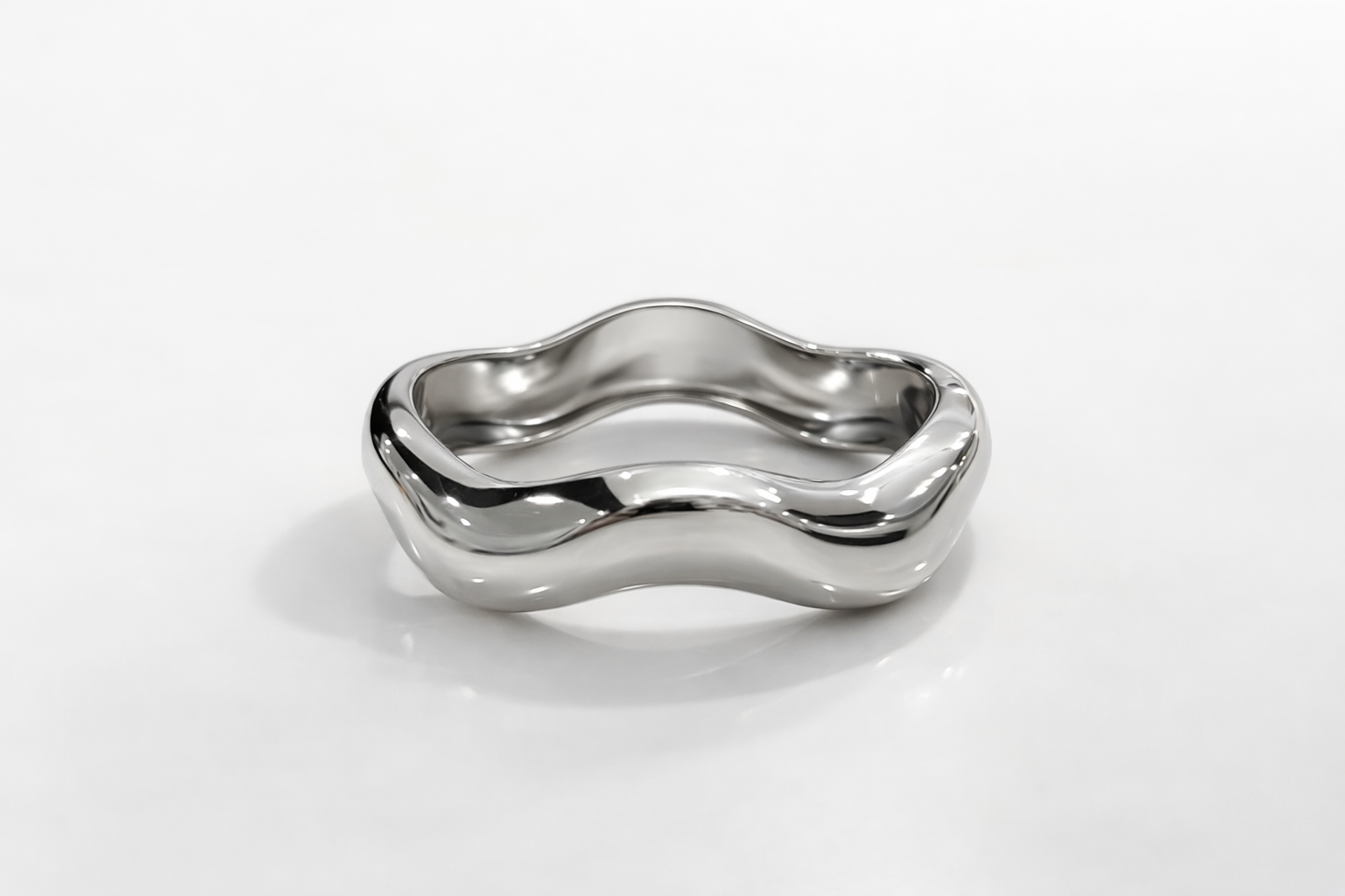Elara Wave Bangle