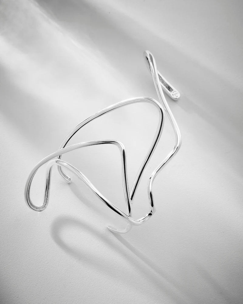 Miragem Hand Bracelet