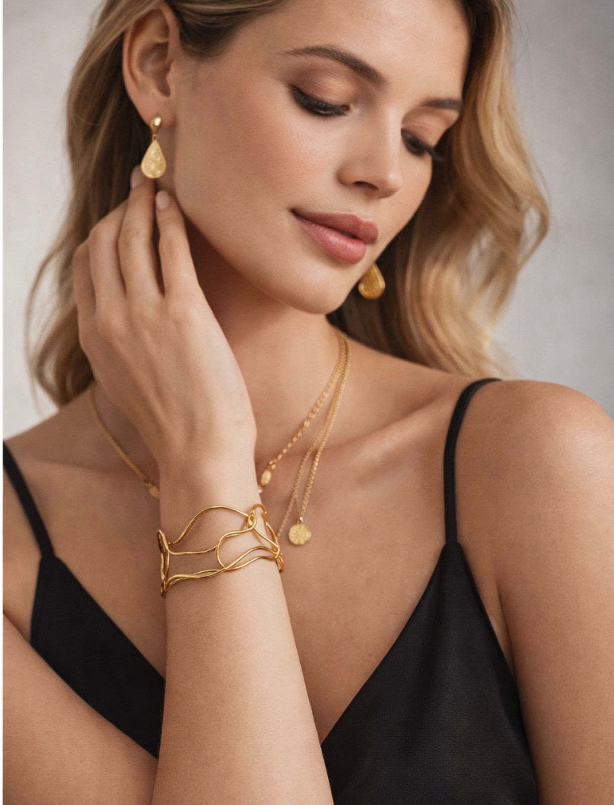Eterna Flow Cuff