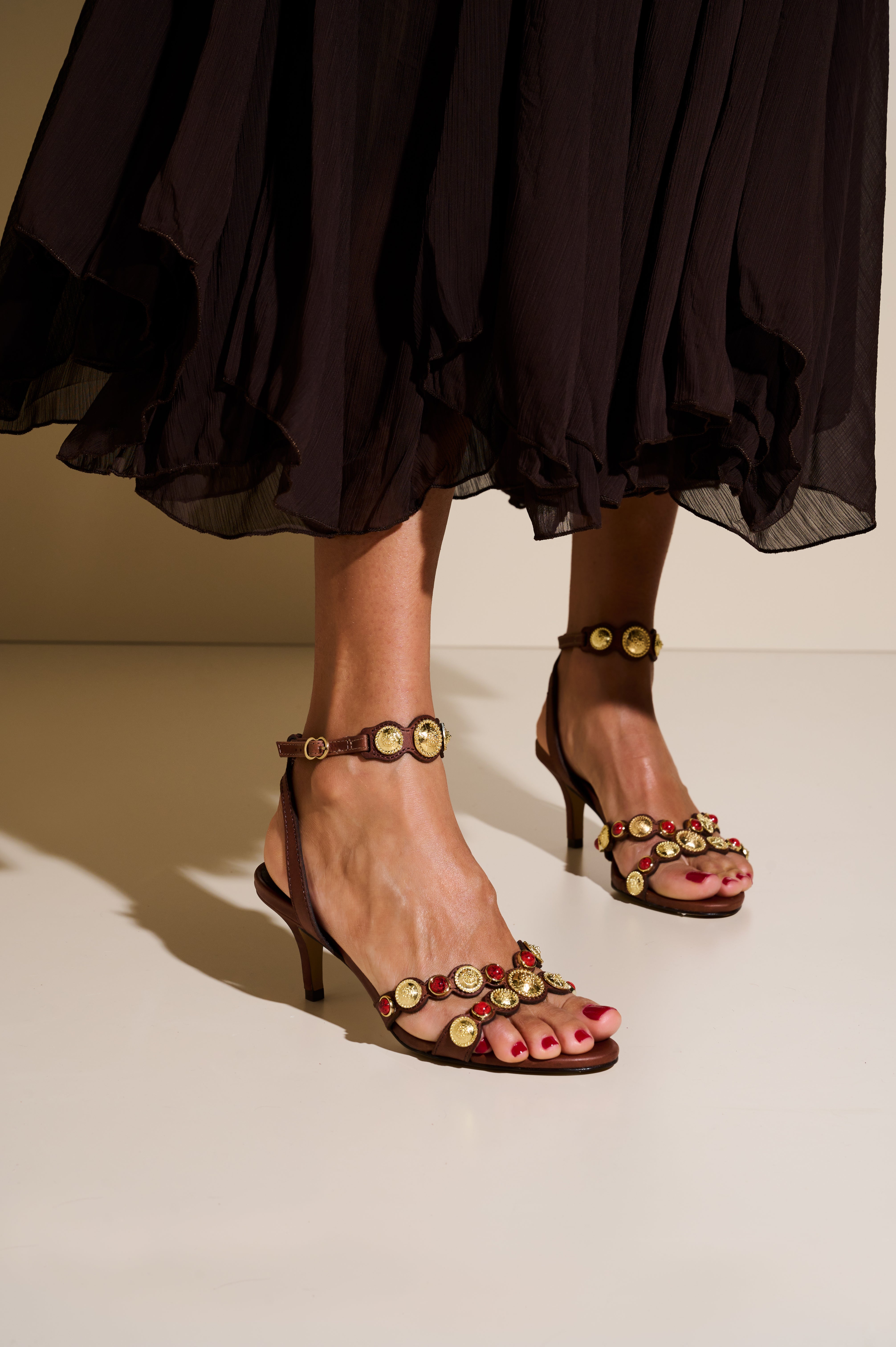 Viva Medallion Sandal