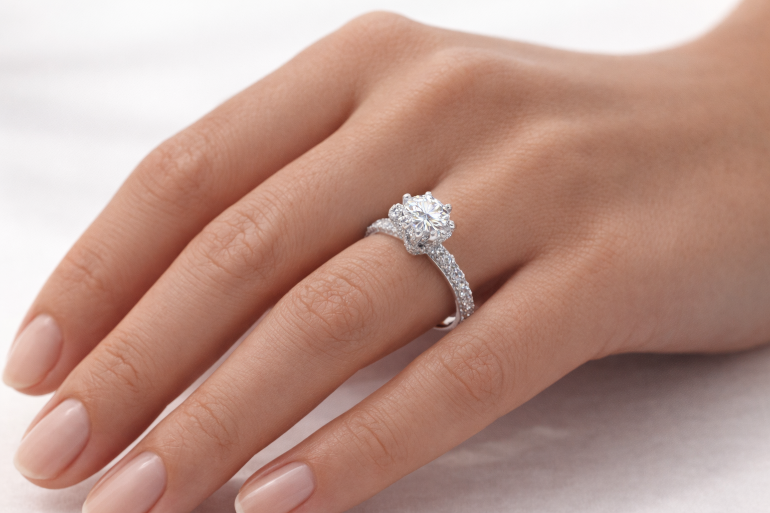 Lumera Halois Ring