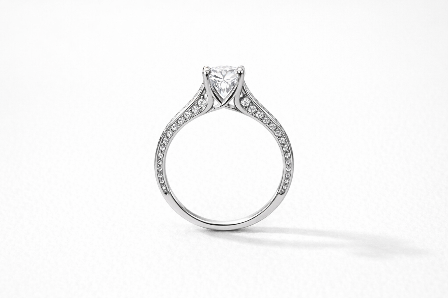 Lumera Grace Ring