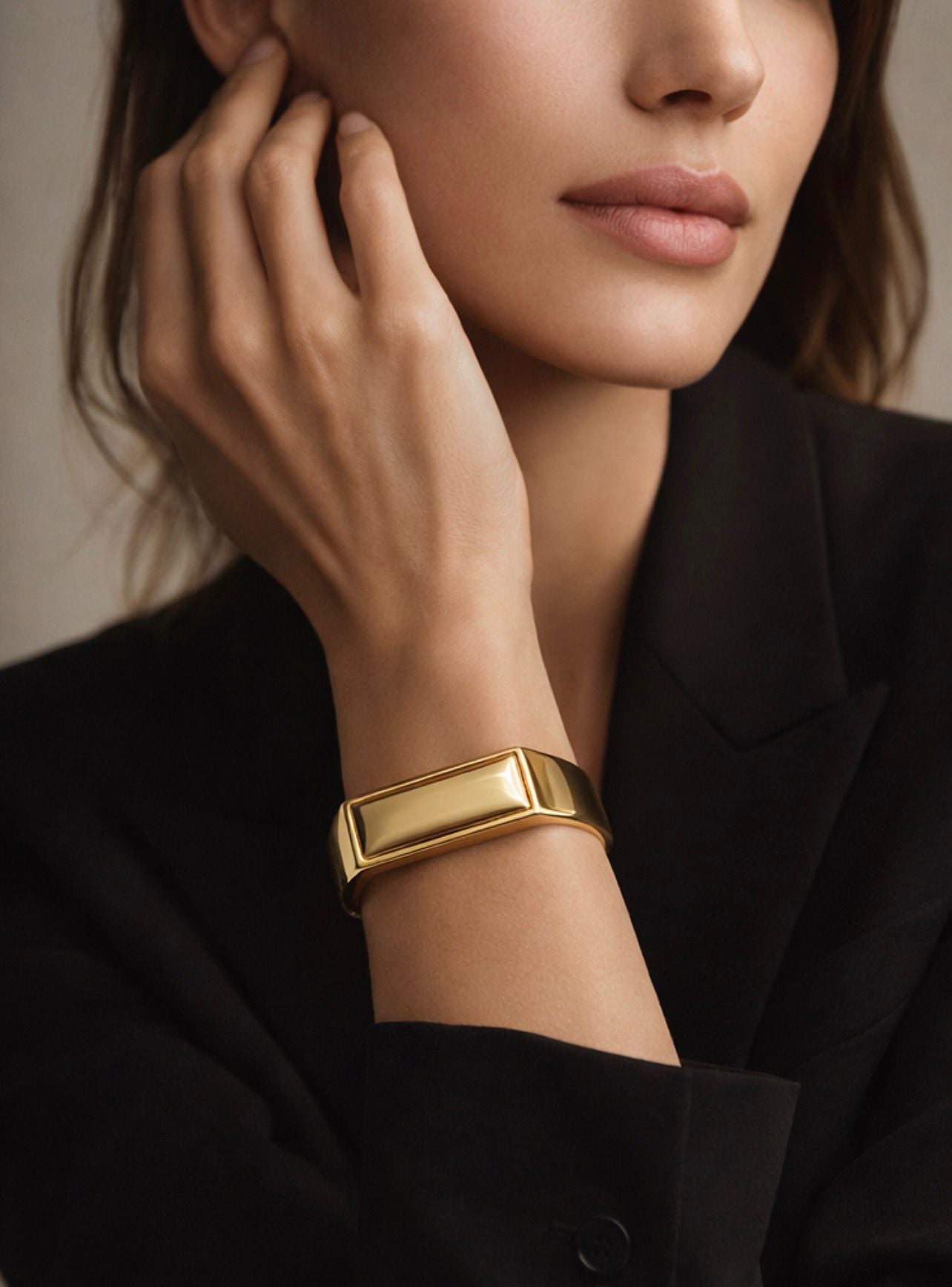 Izzy Cuff
